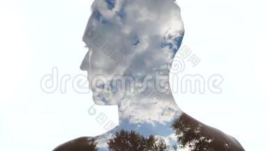 忧郁的人和天空中的云的肖像-双重<strong>论述</strong>